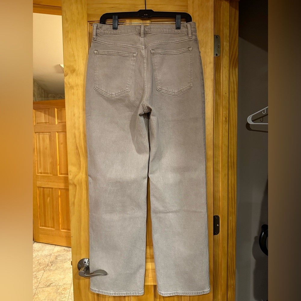 Abercrombie & Fitch High Rise 90s Relaxed Jean - Picture 3 of 6